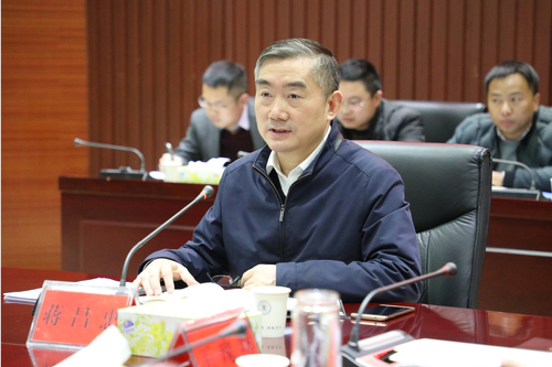 省教育厅党组书记、厅长、省委教育工委书记蒋昌忠主持会议